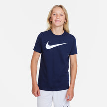 T-SHIRT YOUTH SWOOSH CW6941-451